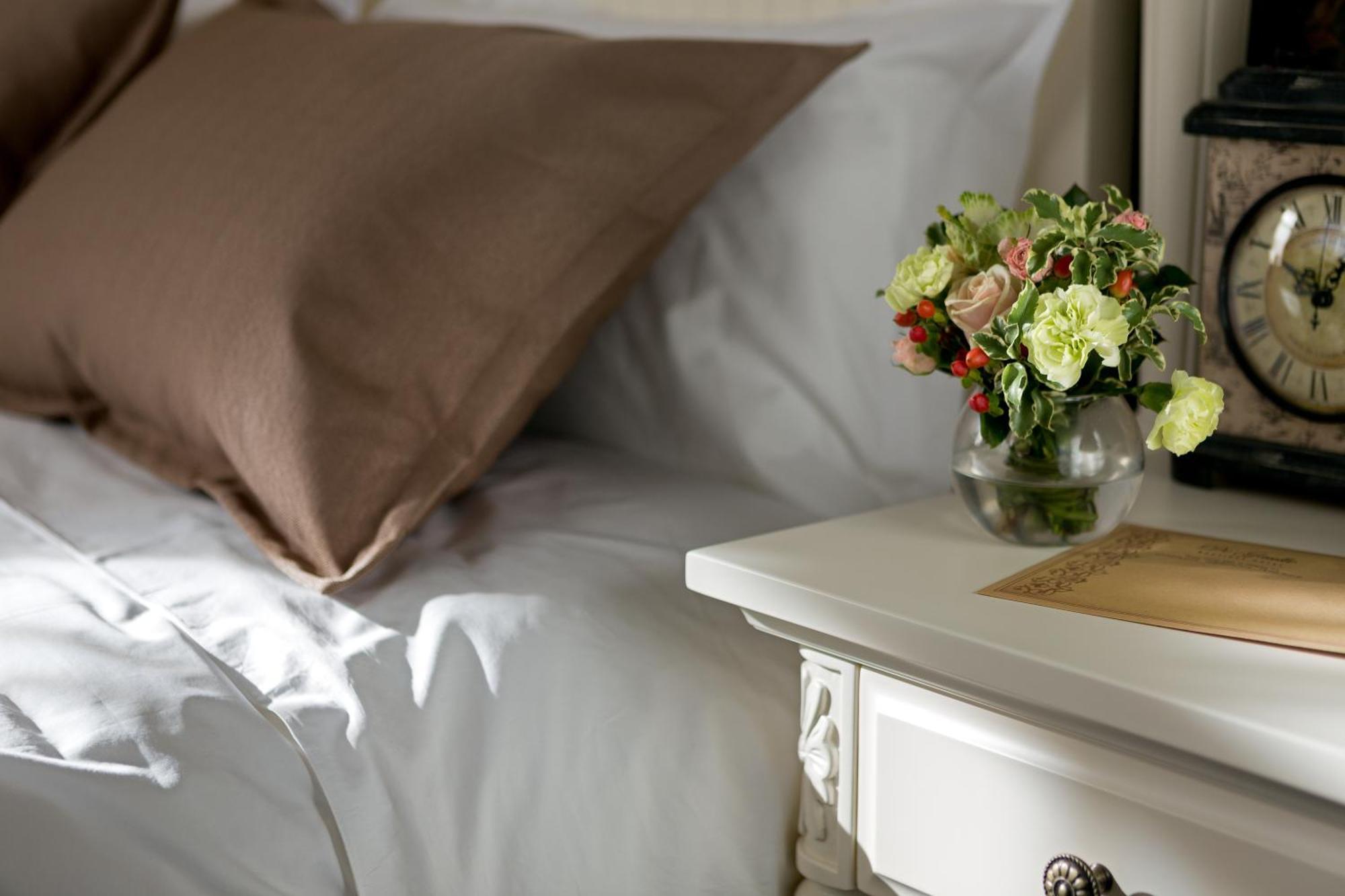 De Gaulle Boutique Hotel Harkov Kültér fotó