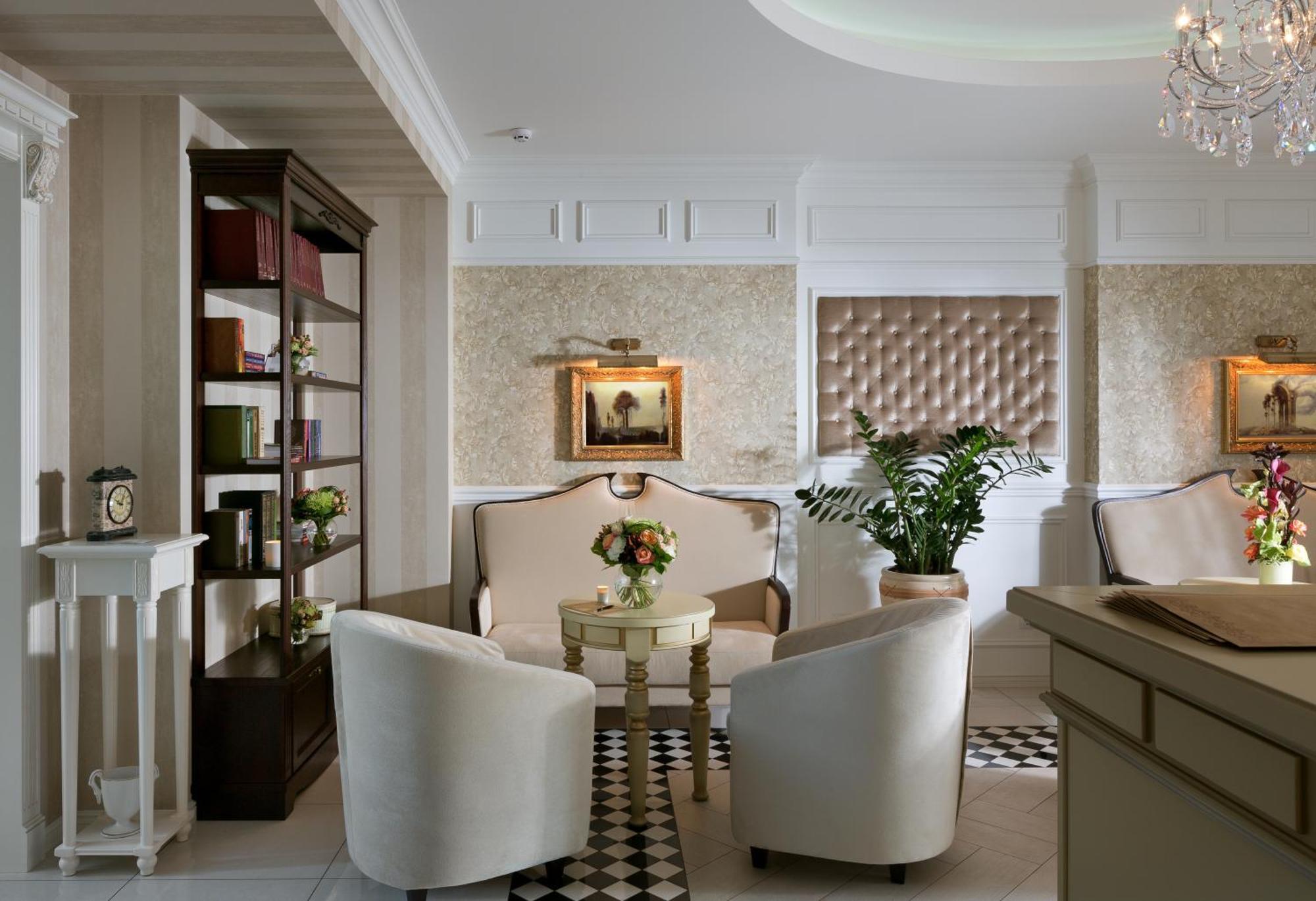 De Gaulle Boutique Hotel Harkov Kültér fotó