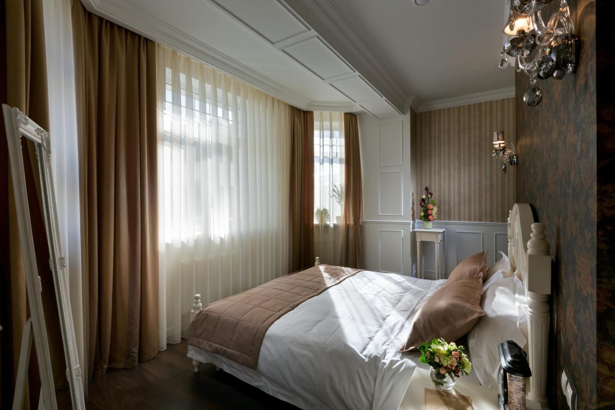De Gaulle Boutique Hotel Harkov Kültér fotó