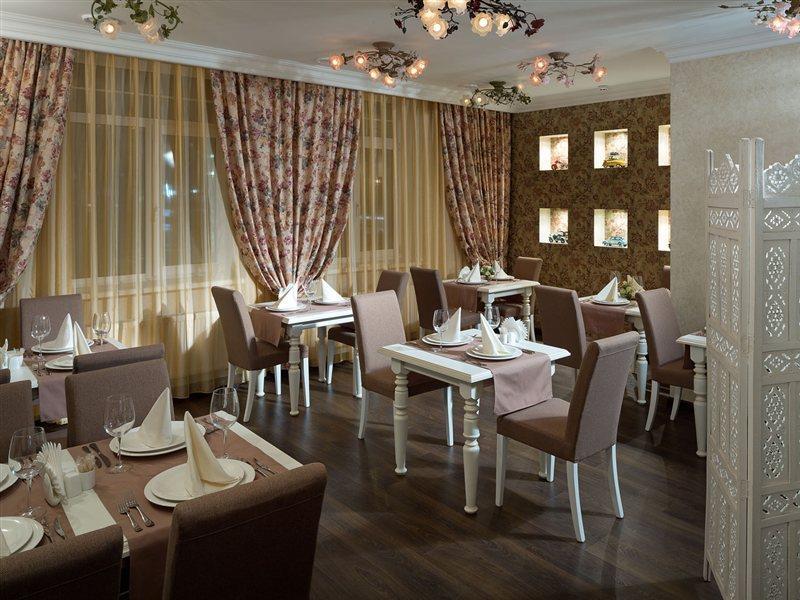 De Gaulle Boutique Hotel Harkov Kültér fotó