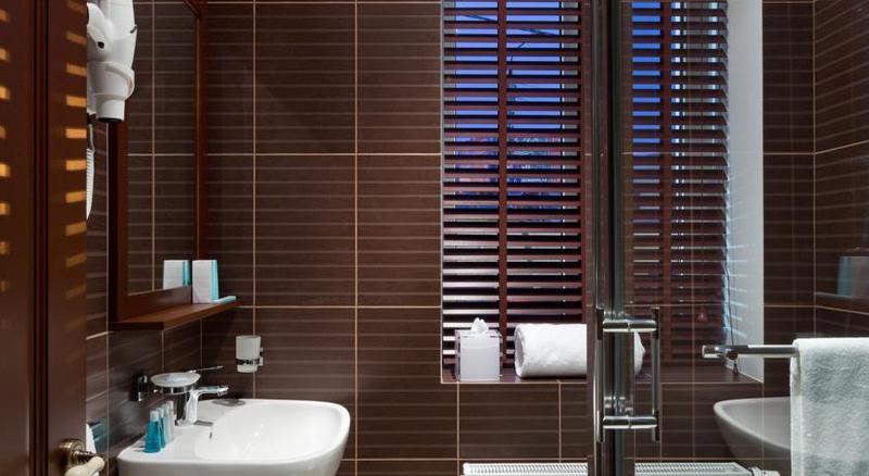 De Gaulle Boutique Hotel Harkov Kültér fotó