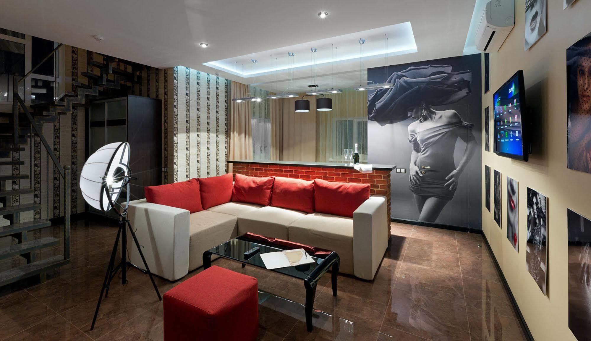 De Gaulle Boutique Hotel Harkov Kültér fotó