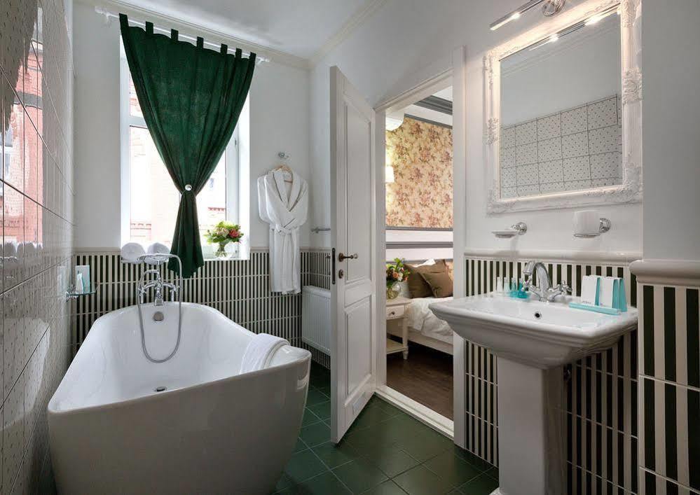 De Gaulle Boutique Hotel Harkov Kültér fotó